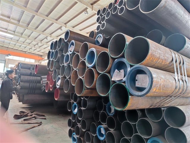 新乡35#高压无缝钢管